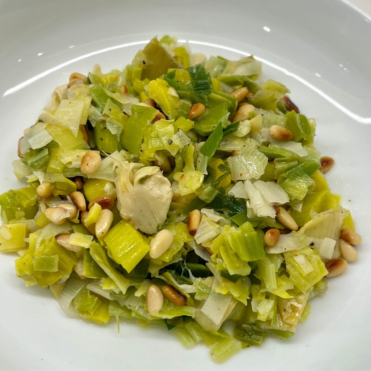 leek salad in bowl to be served